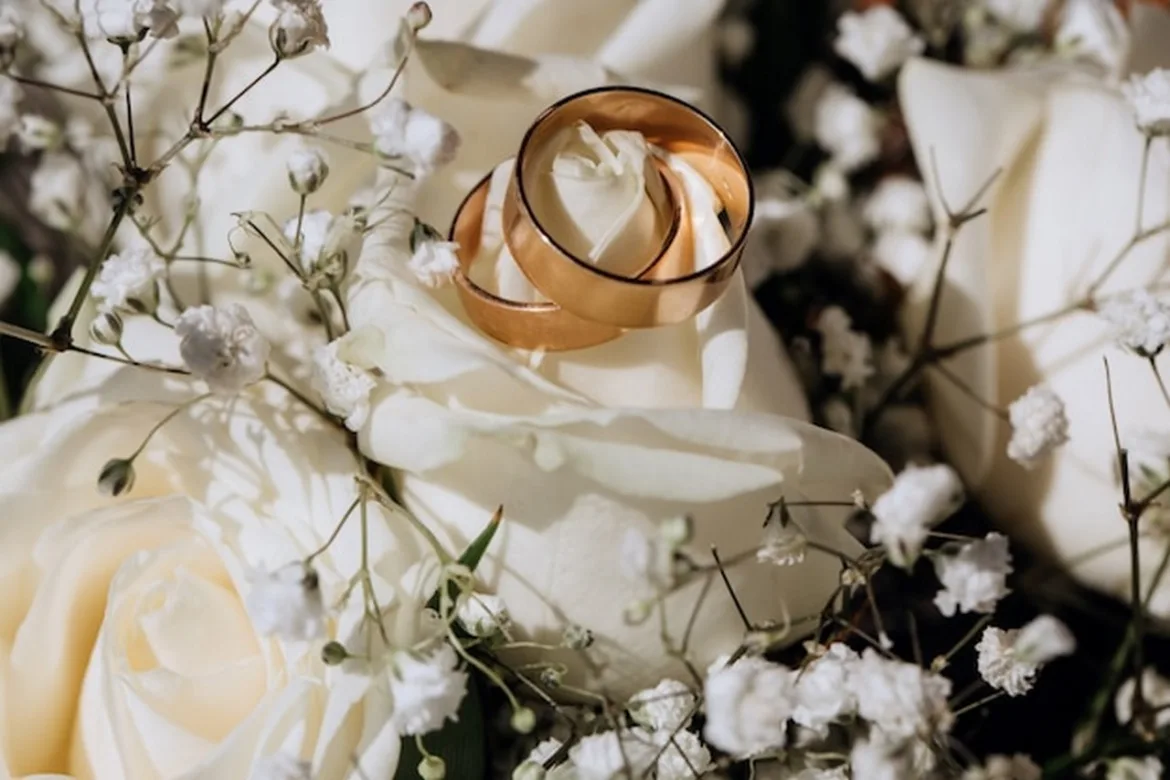 Serwetki na stole – jak zadbać o elegancję w trakcie przyjęcia weselnego